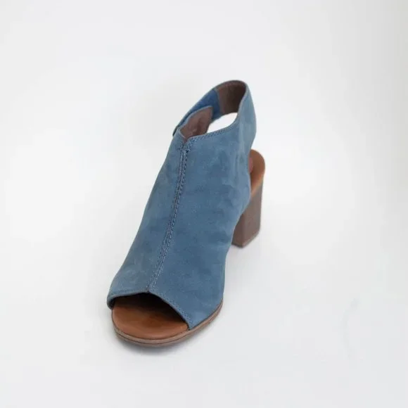 Rockport Blue Suede shoes size 8 1/2 - Picture 3 of 3